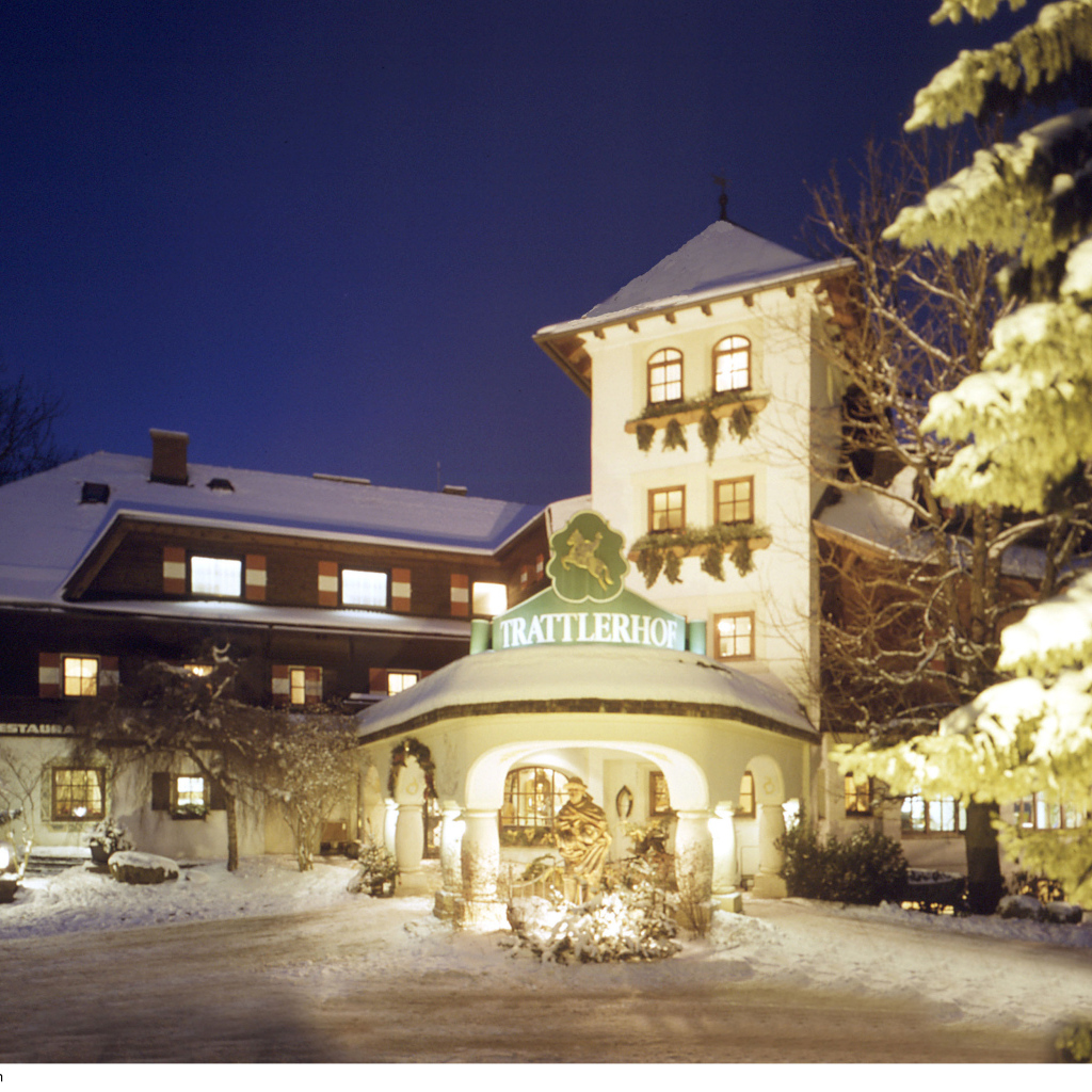 Ночные огни на горнолыжном курорте Бад Кляйнкирххайм, Австрия