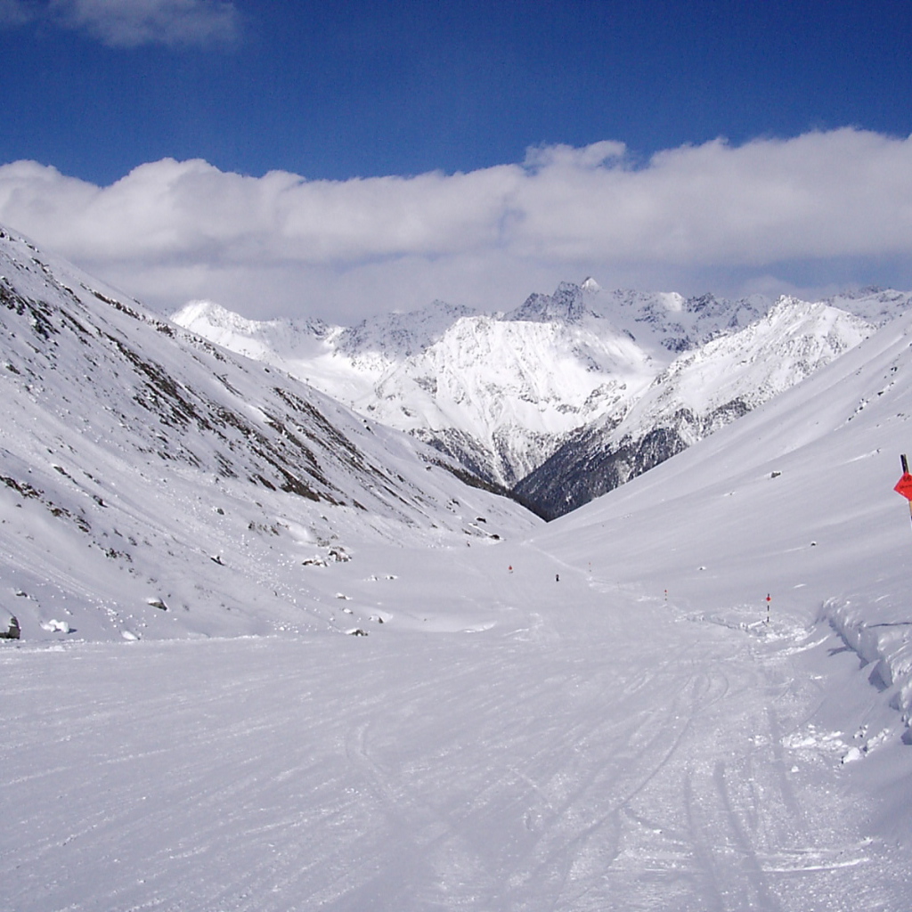 Лыжная трасса на горнолыжном курорте Зёльден, Австрия