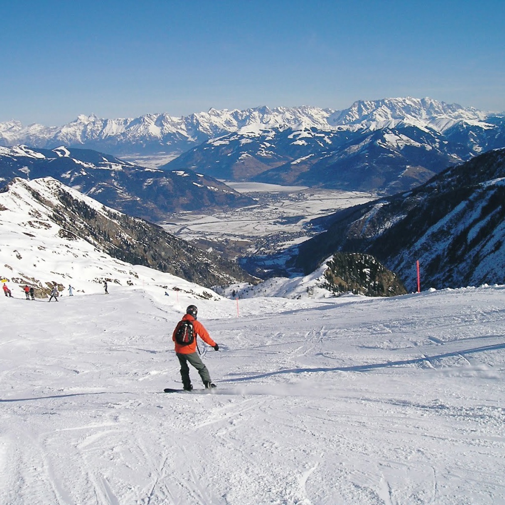Катание на лыжах на курорте Цель-ам-Зее, Австрия