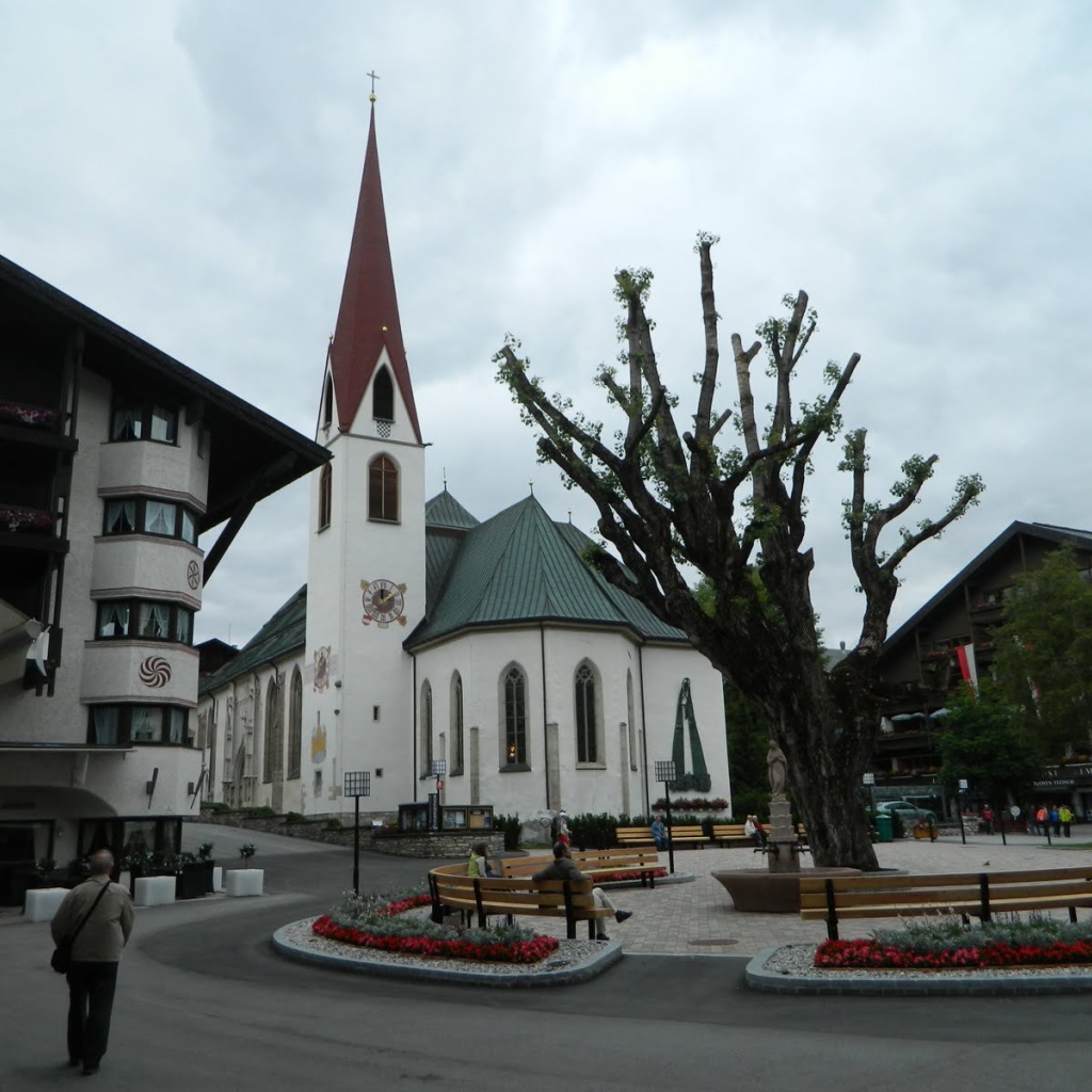 Сквер на курорте Зеефельд, Австрия