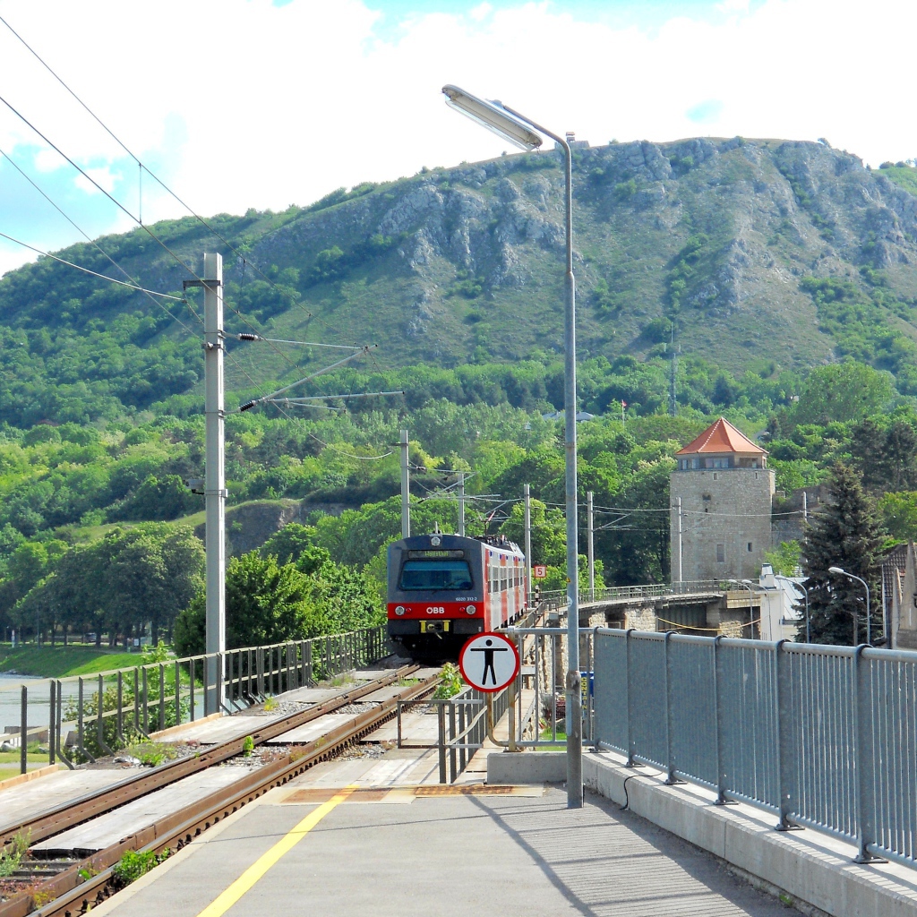 Железнодорожная станция в городе Гайнберг, Австрия