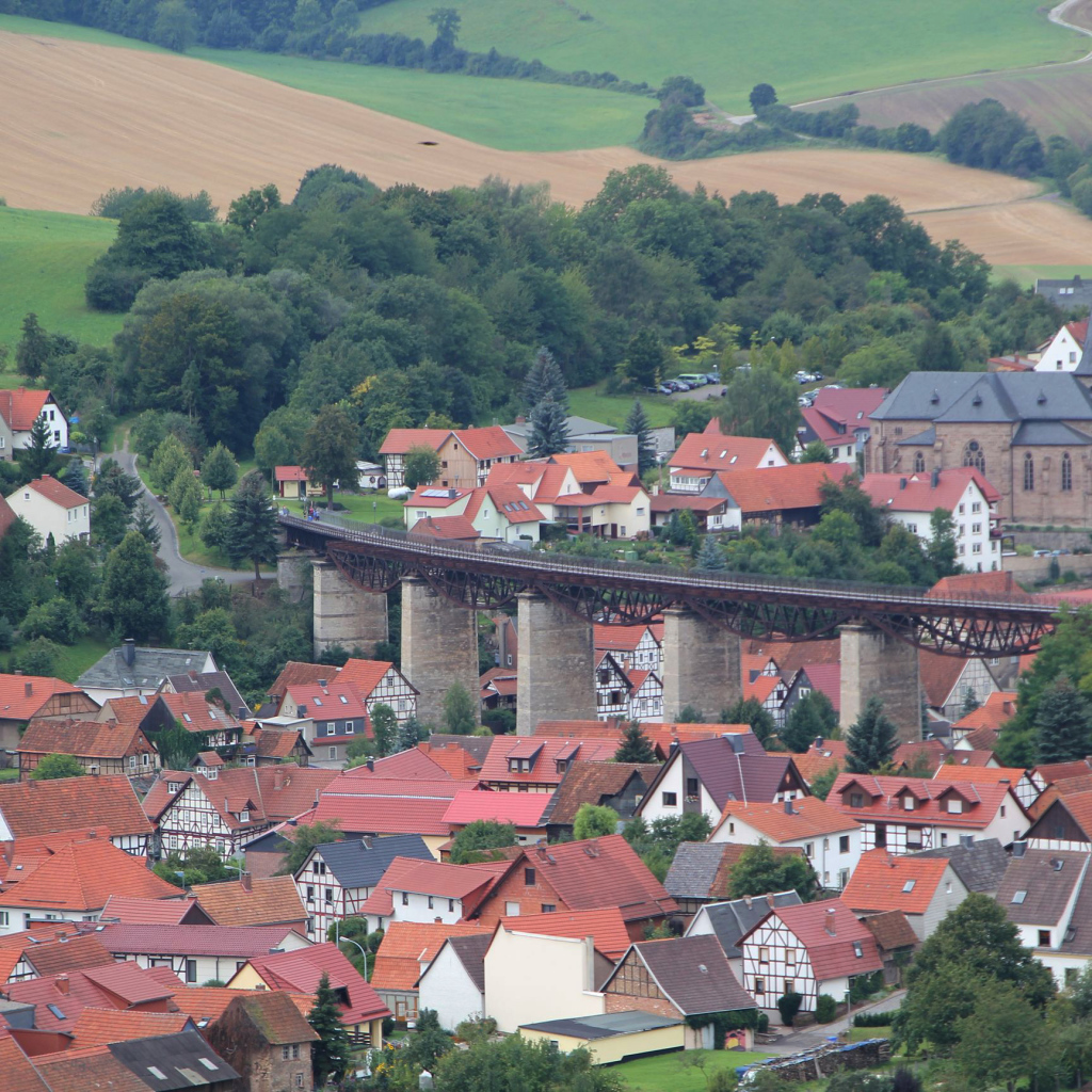 Городские здания в городе Лэнгенфельд, Австрия