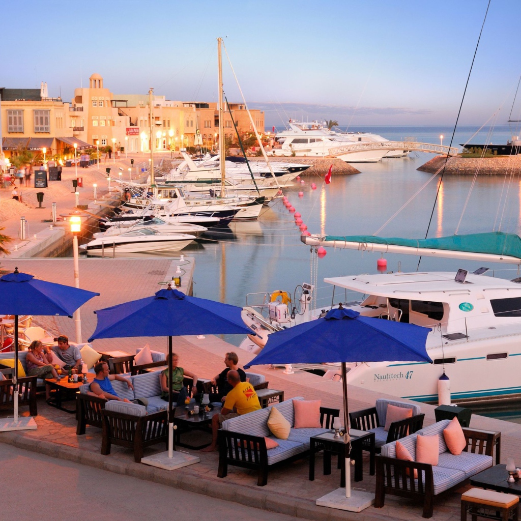 Прибрежное кафе на курорте Эль Гуна, Египет