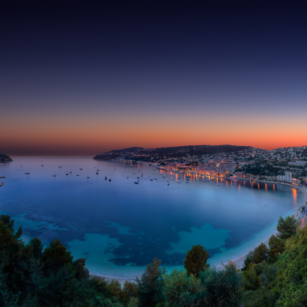 Красивый город Вильфранш-сюр-Мер, Франция