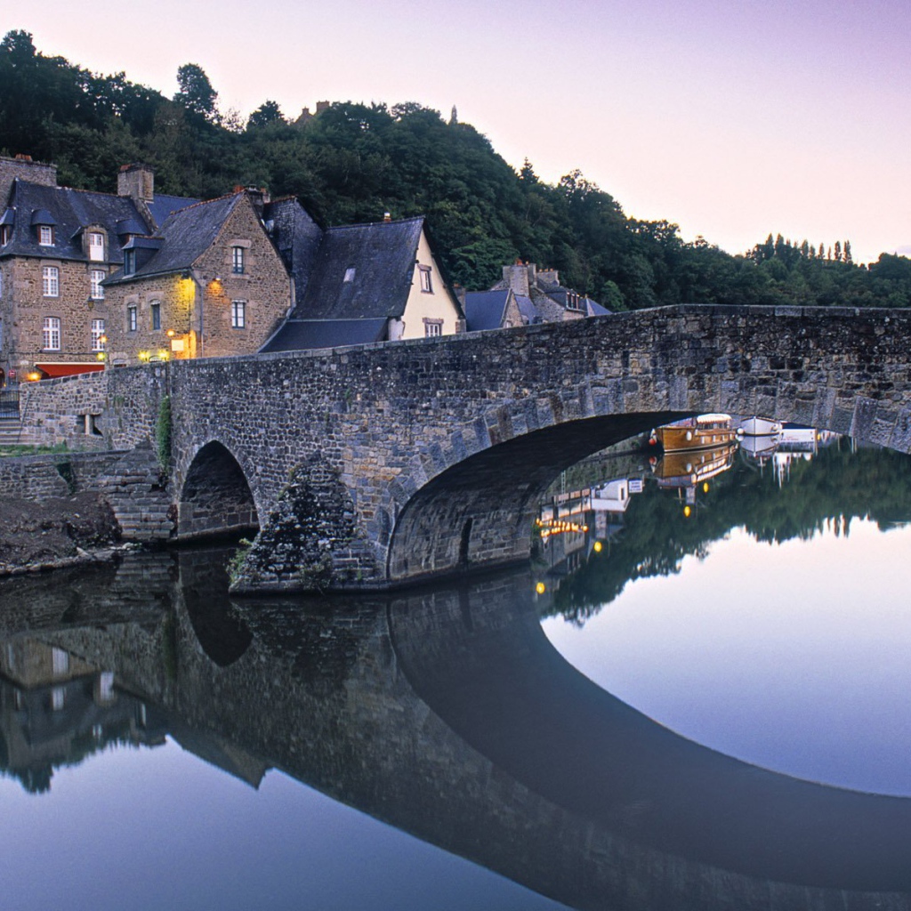 Мост через реку в Бретань, Франция
