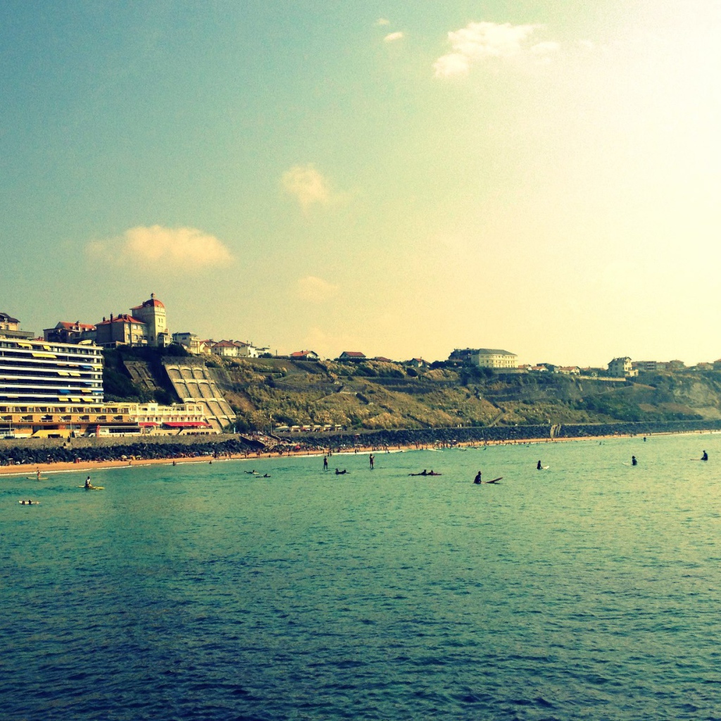 Побережье на курорте Биарриц, Франция