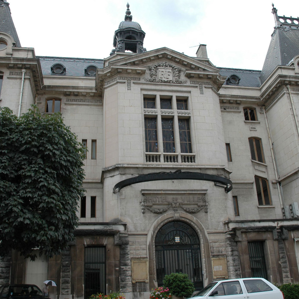 Гостиница в городе Виши, Франция