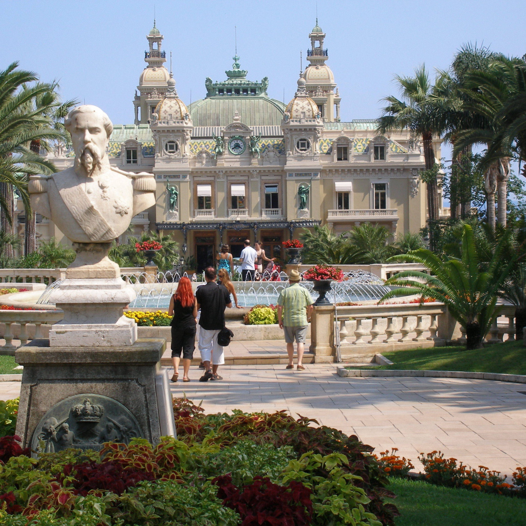 Памятник в Монте-Карло, Франция