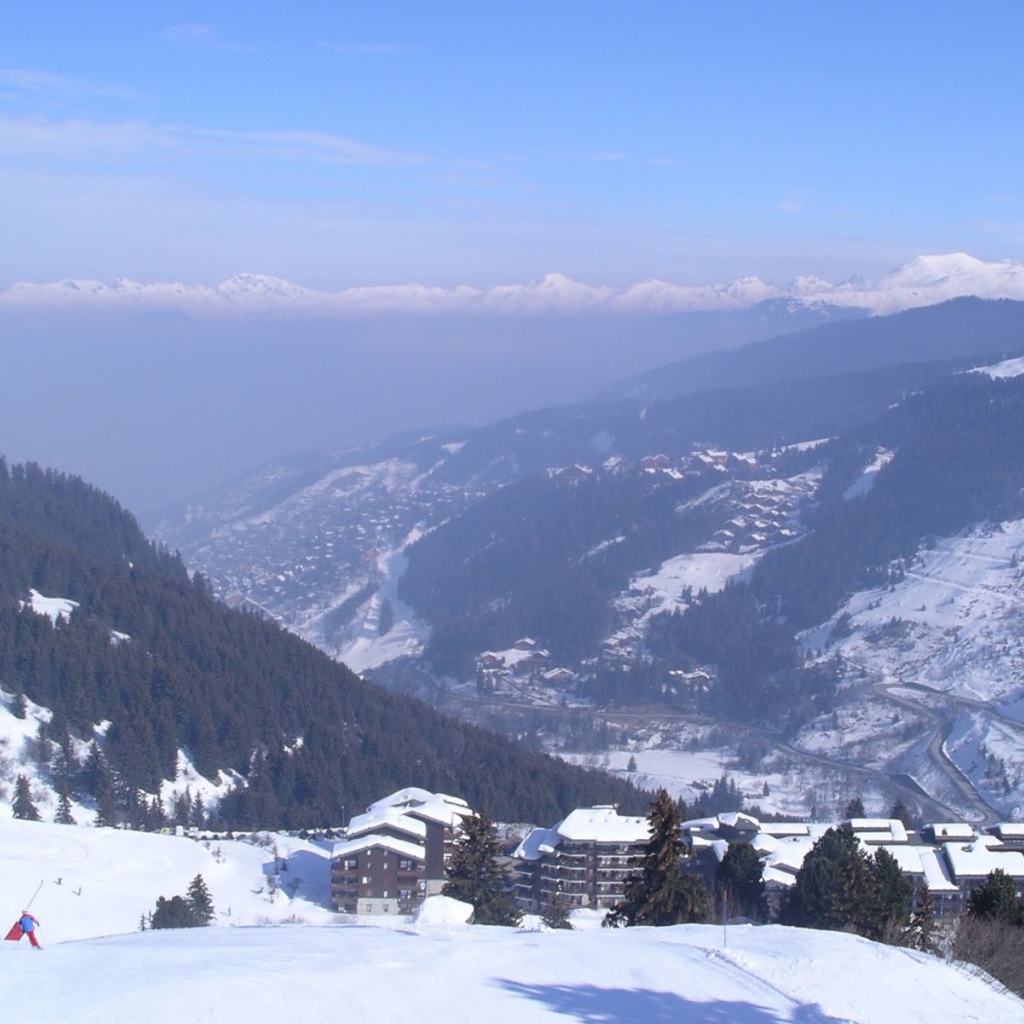 Горная долина на горнолыжном курорте Мерибель, Франция