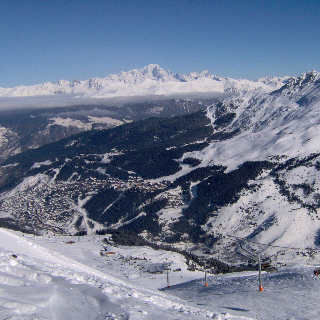 Панорама на горнолыжном курорте Мерибель, Франция