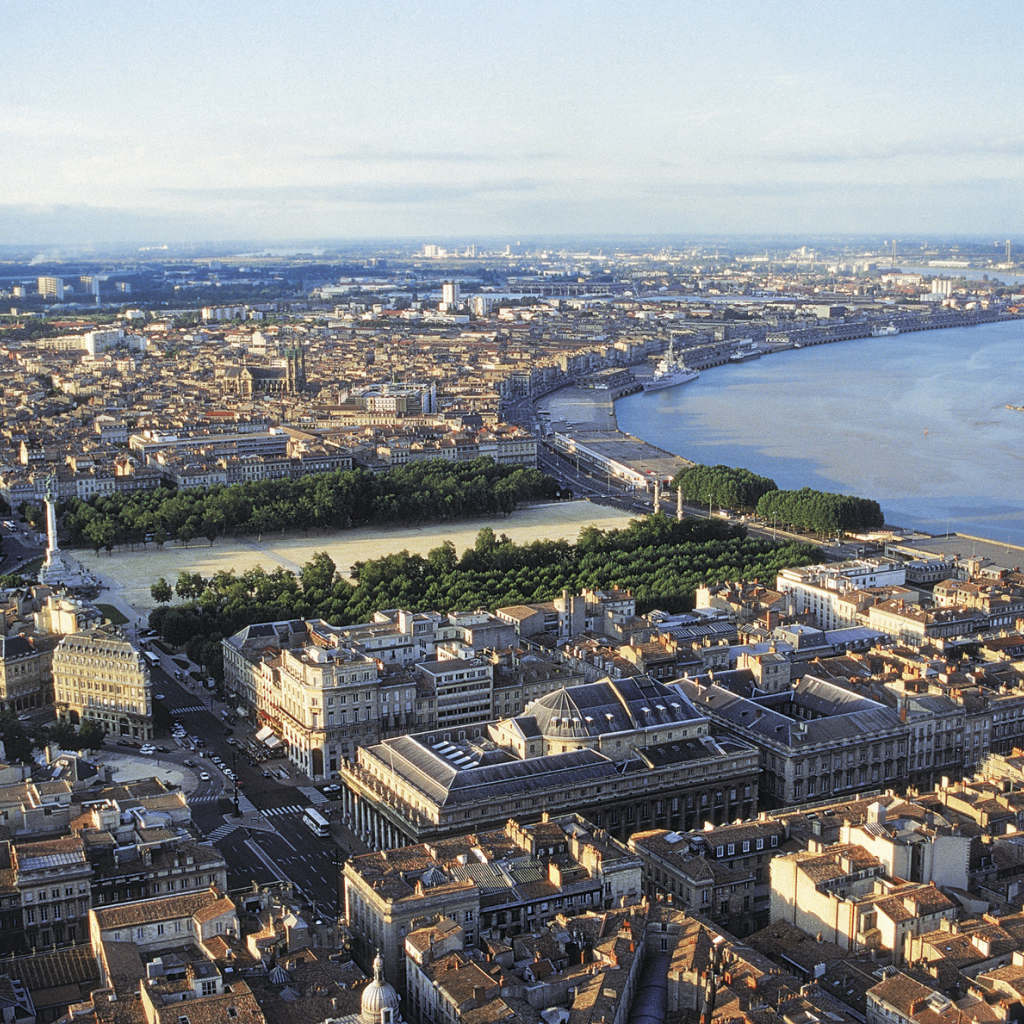 Панорама города в Бордо, Франция