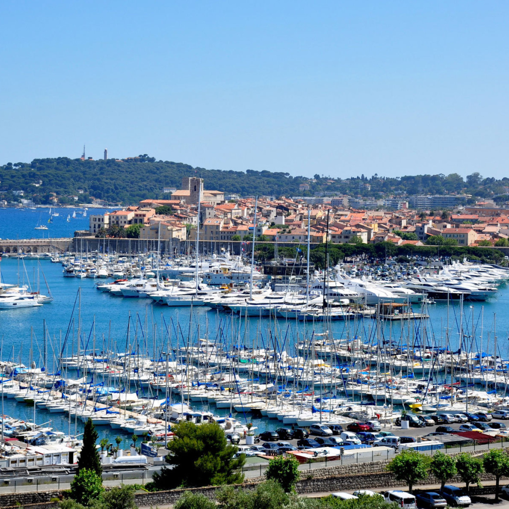 Порт на курорте Антибы, Франция