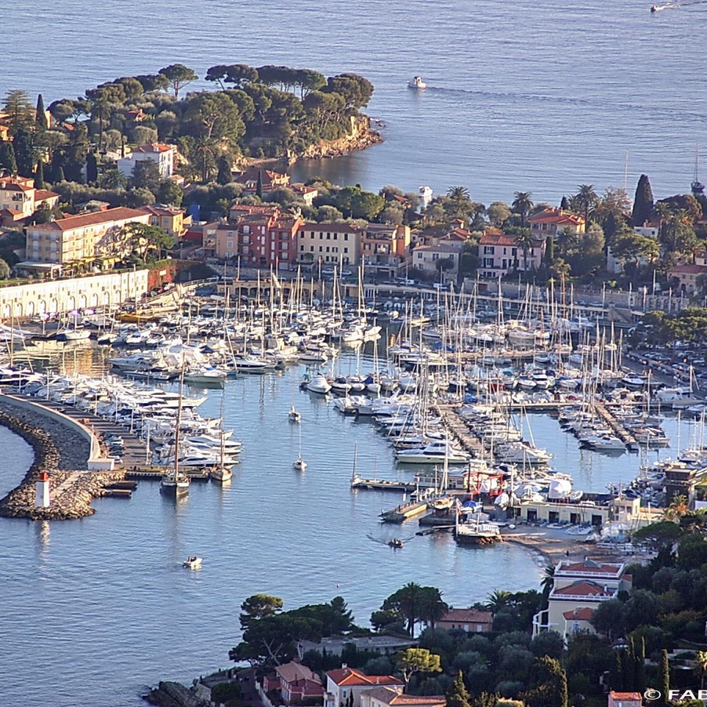 Порт на курорте Сен-Жан-Кап-Ферра, Франция
