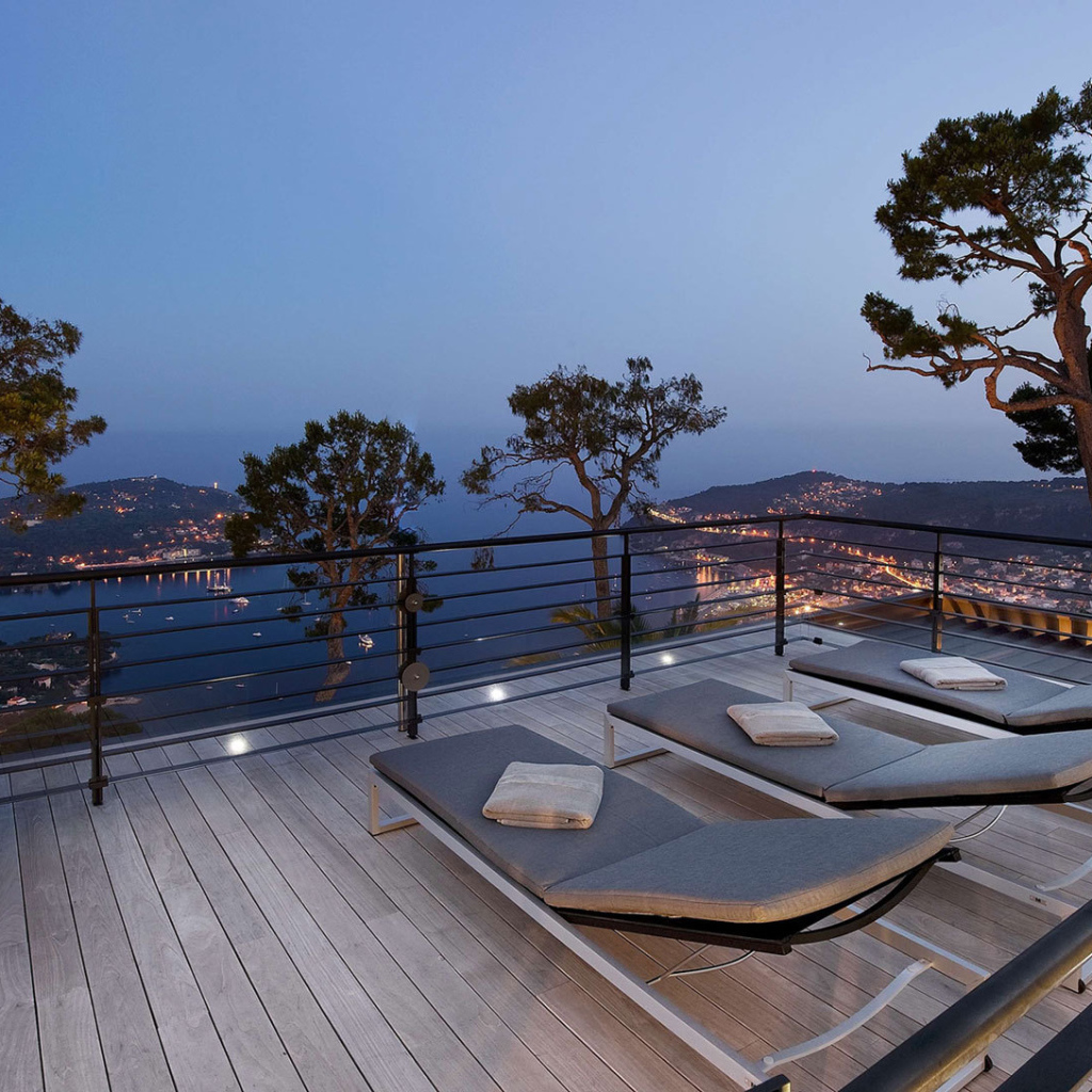 Терраса на Лазурном берегу, Франция