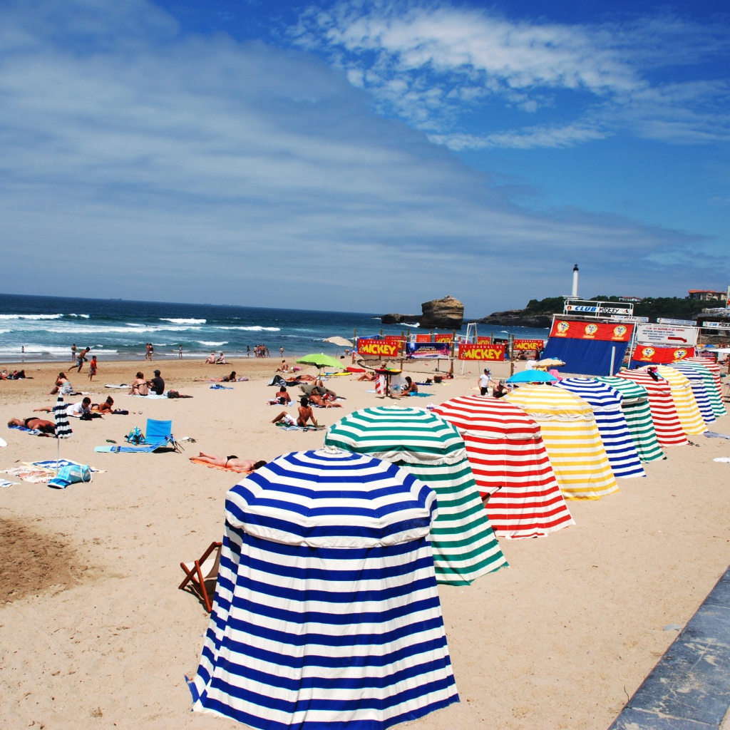 Пляж на курорте Биарриц, Франция