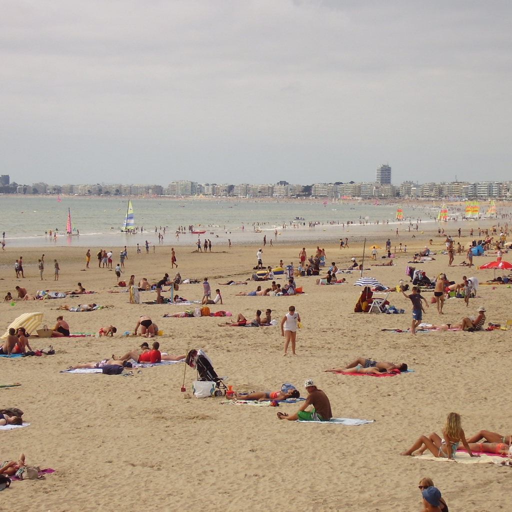 Пляж на курорте Ла Боль, Франция