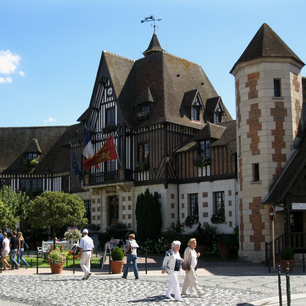 Ресторан на курорте Довиль, Франция