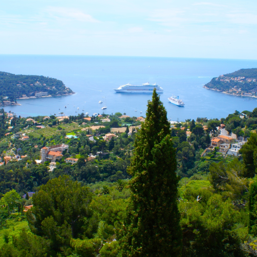 Вид с холма в городе Ницца, Франция