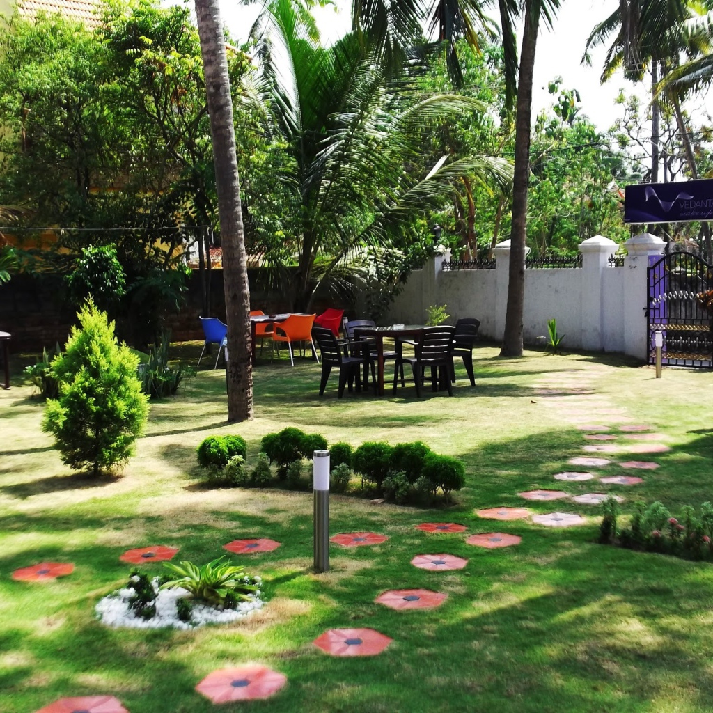 Сад в Варкале