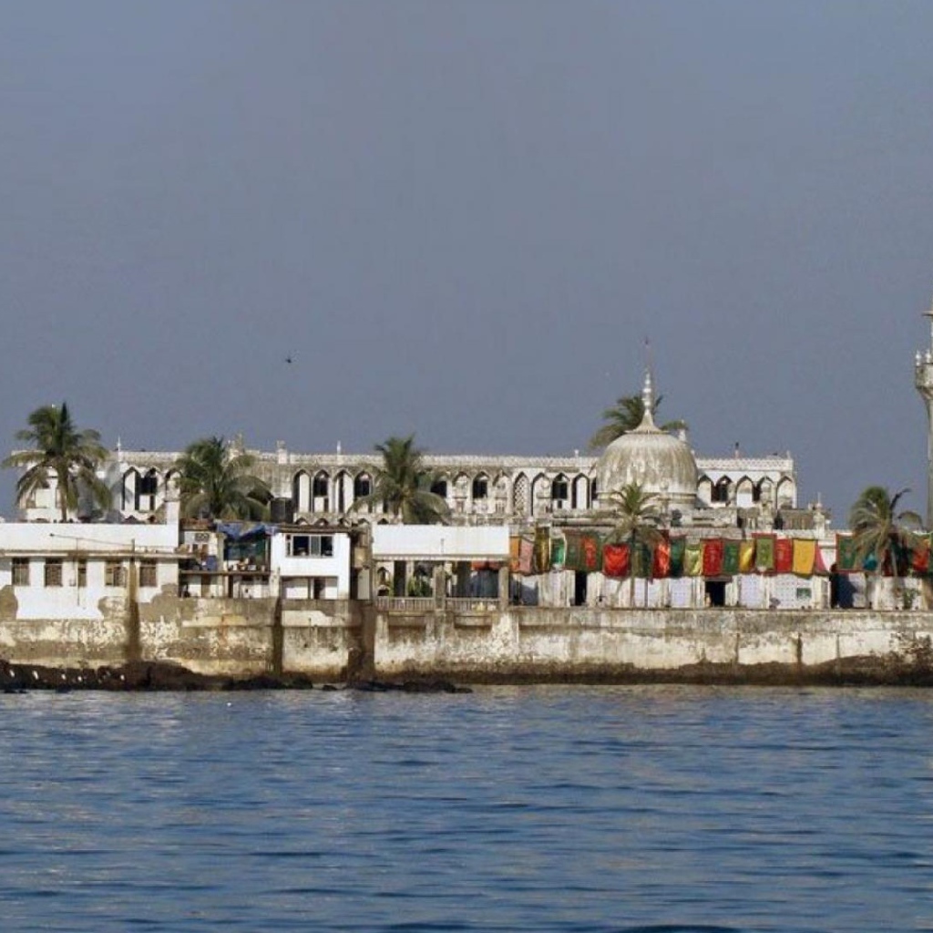 Мечеть Хадж Али в Мумбае