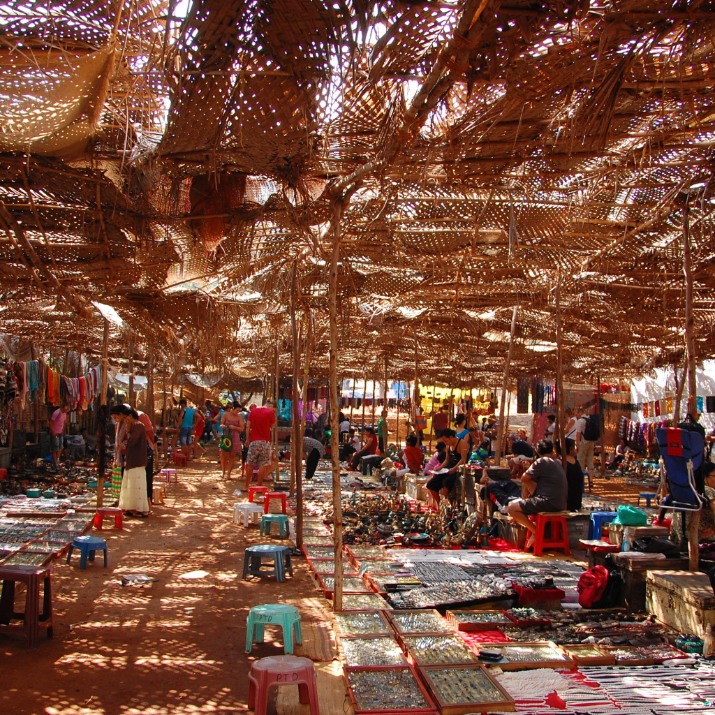 Рынок в Анджуне