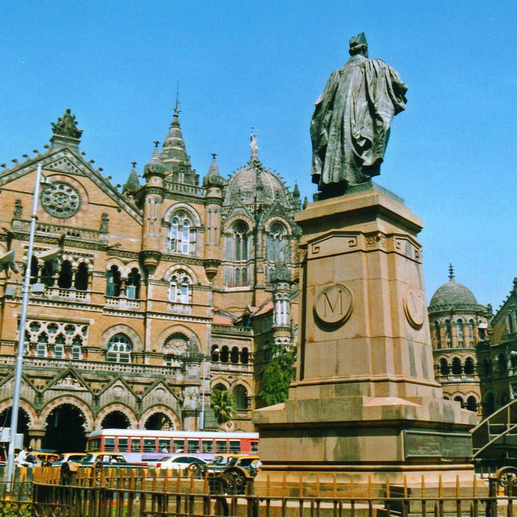 Железнодорожный вокзал в Мумбае