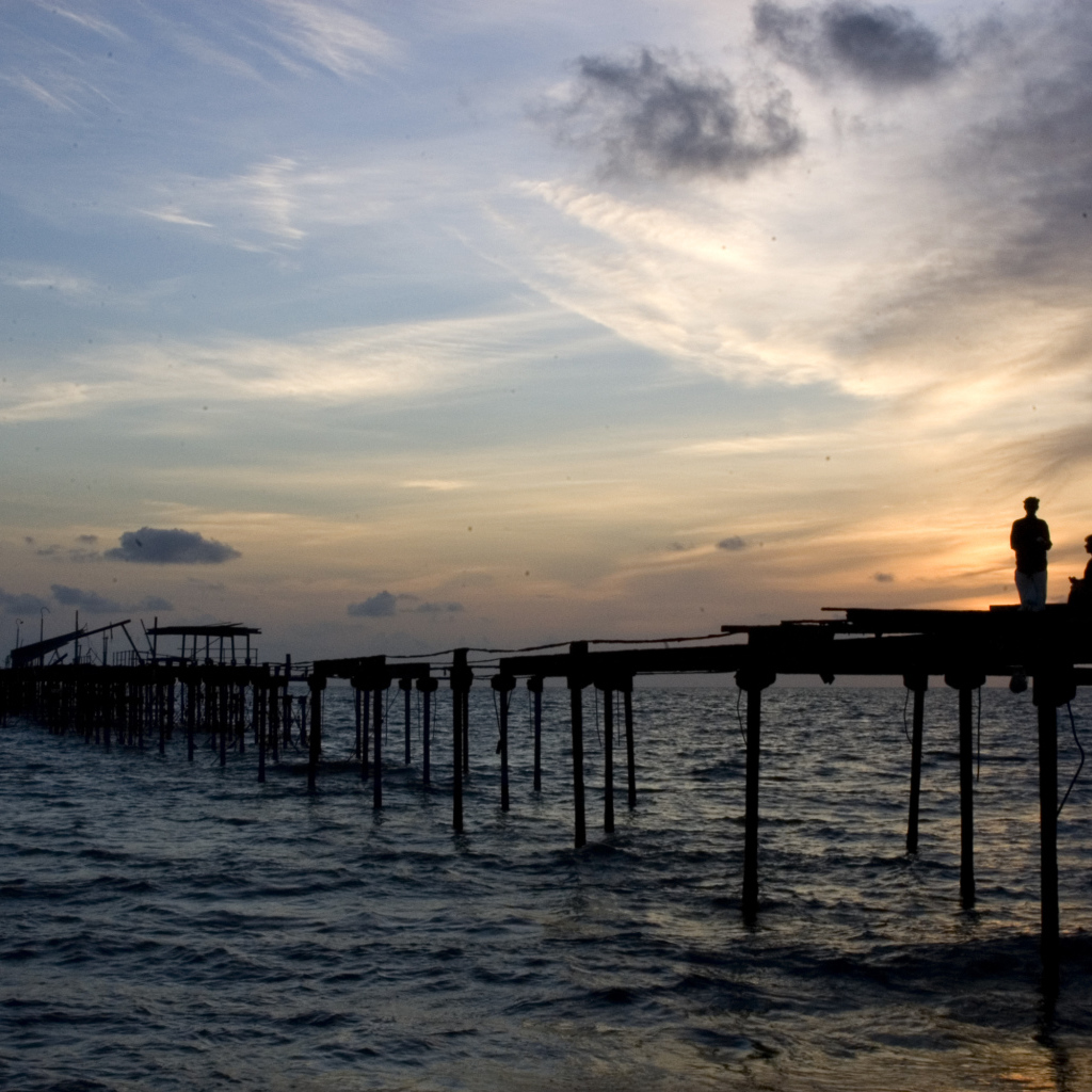 Отдых на пляже в Алапуже