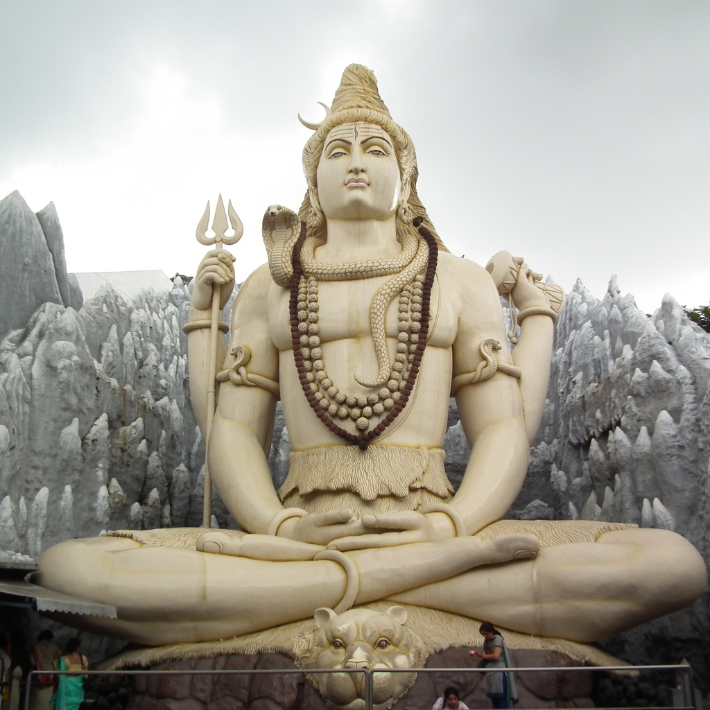 Статуя Шивы в Бангалоре