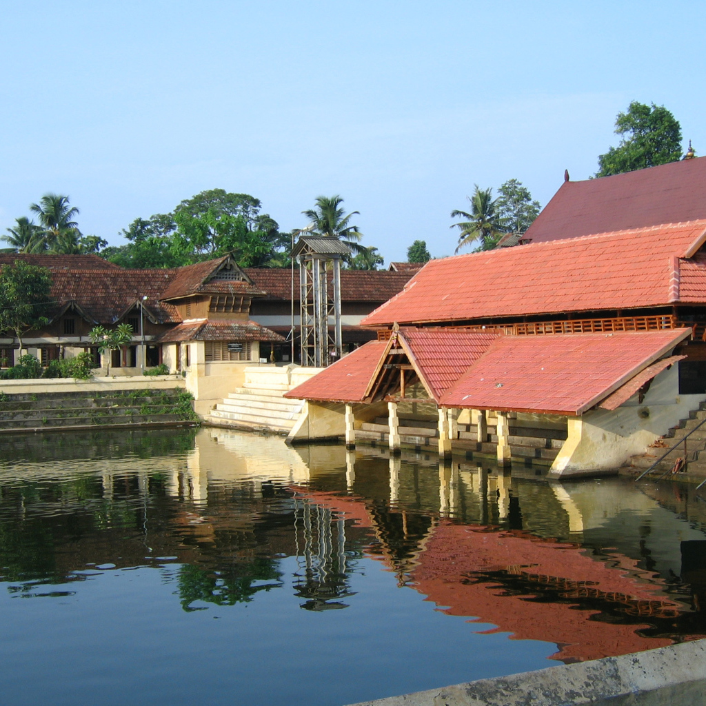 Прогулка по улицам Алапужи