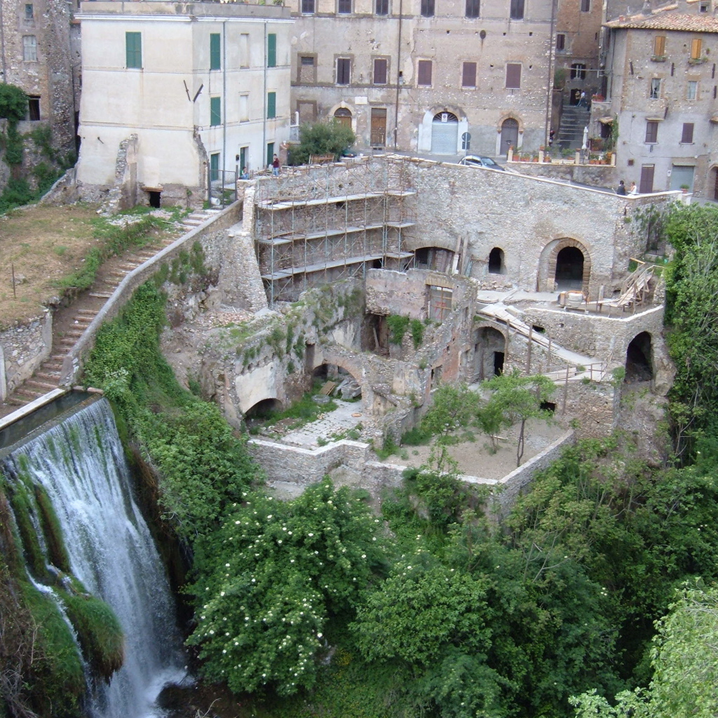 Древние руины в Тиволи, Италия