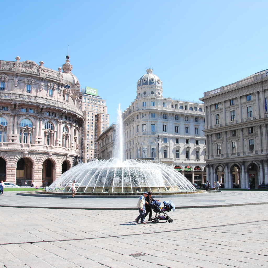 Площадь в Генуе, Италия