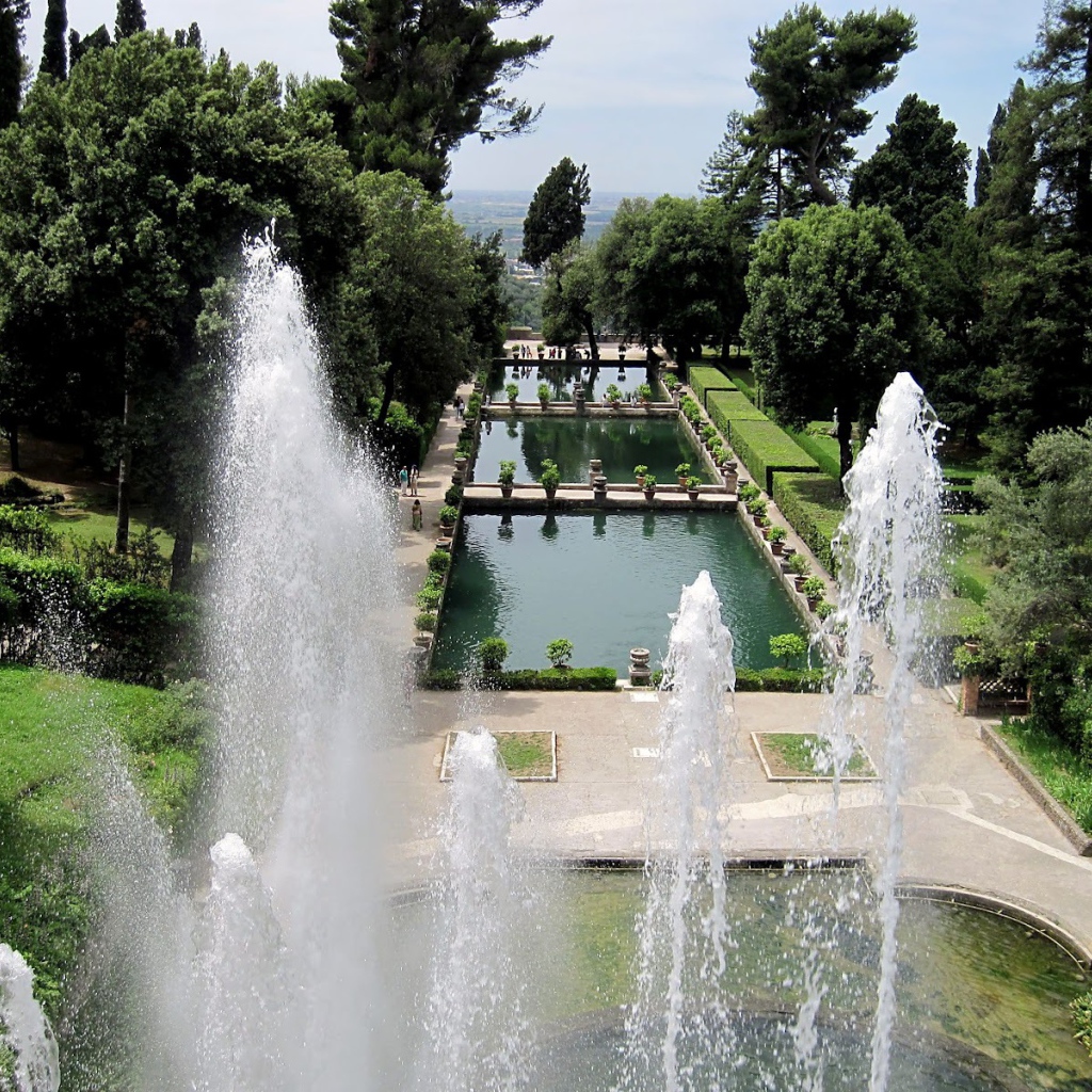 Искусственные озера в Тиволи, Италия