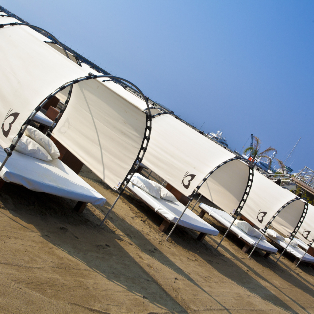 Пляж в Лоано, Италия