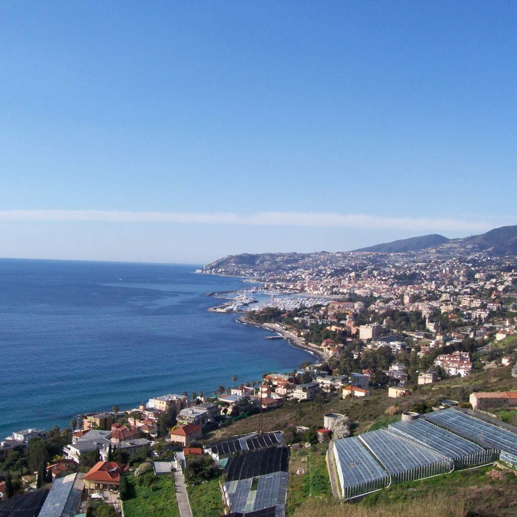 Голубая лагуна в Сан Ремо, Италия