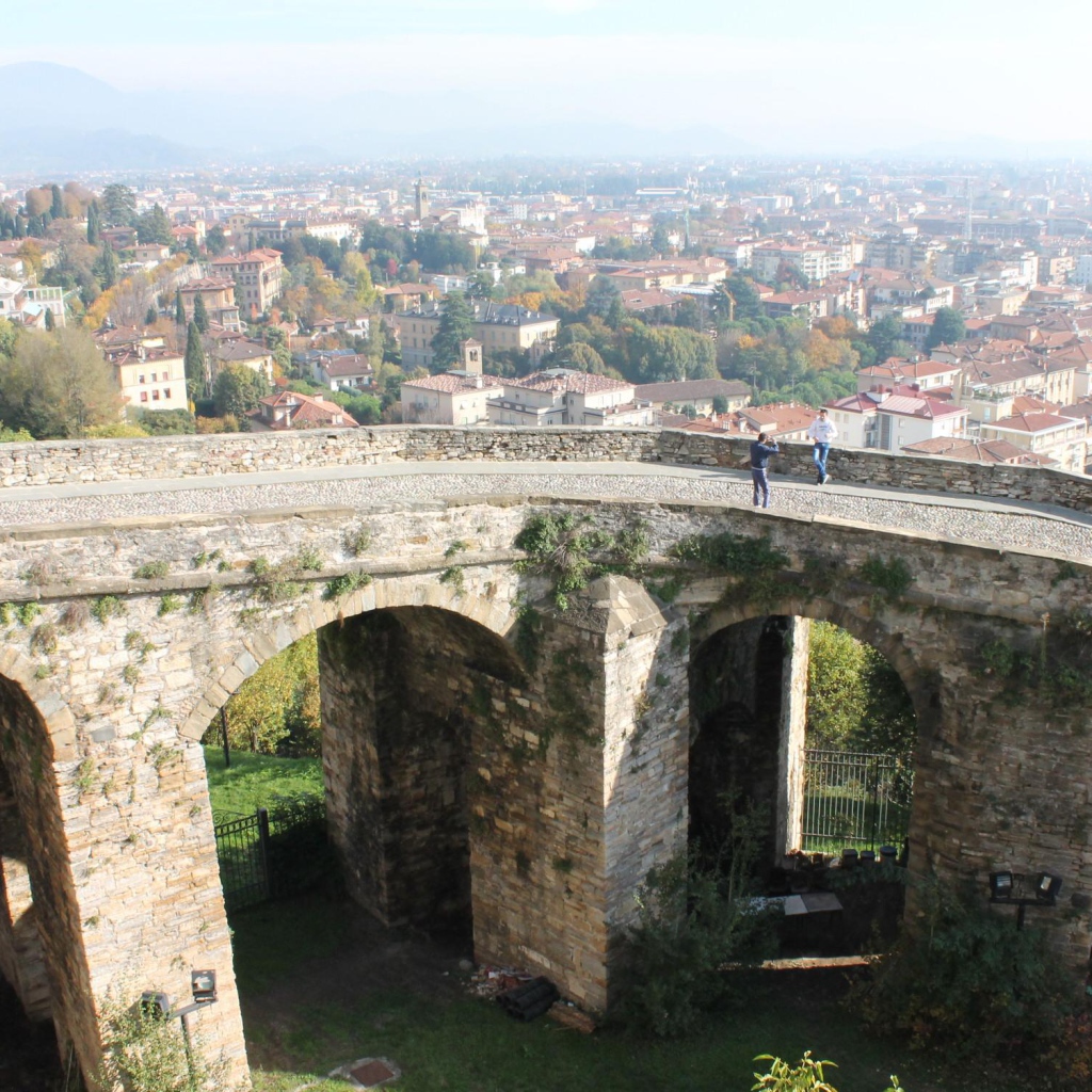 Мост в Бергамо, Италия