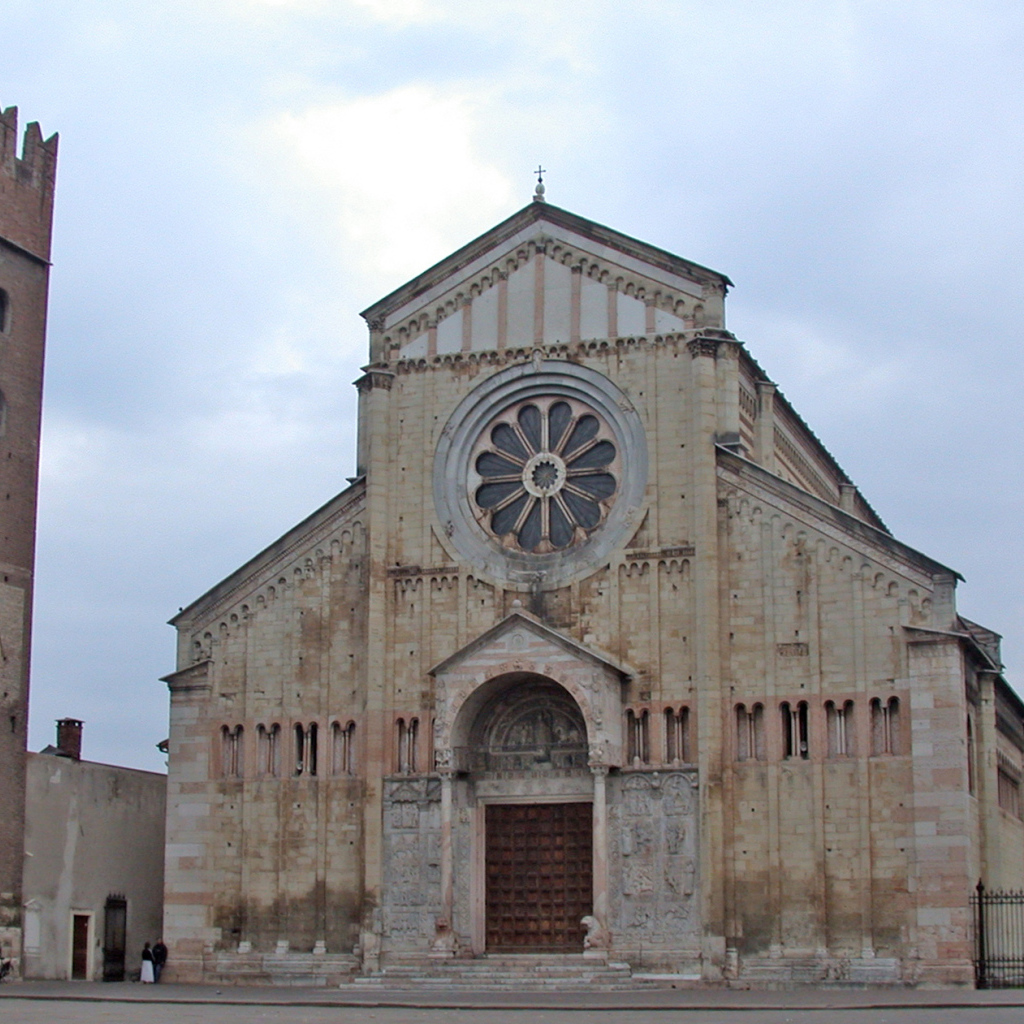 Собор в Вероне, Италия