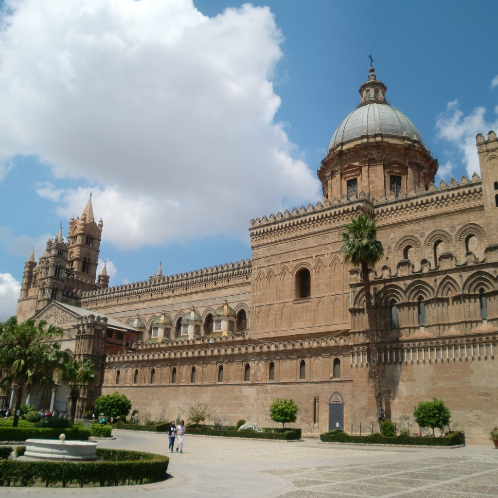 Католический собор на острове Сицилия, Италия