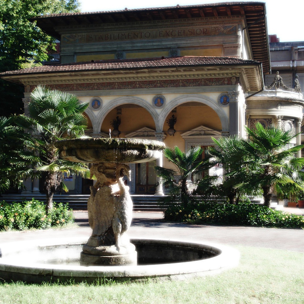 Фонтан на курорте в Монтекатини Терме, Италия