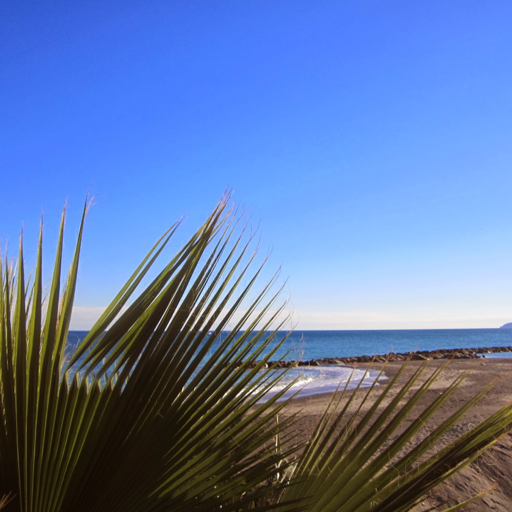 Золотой пляж в Лоано, Италия