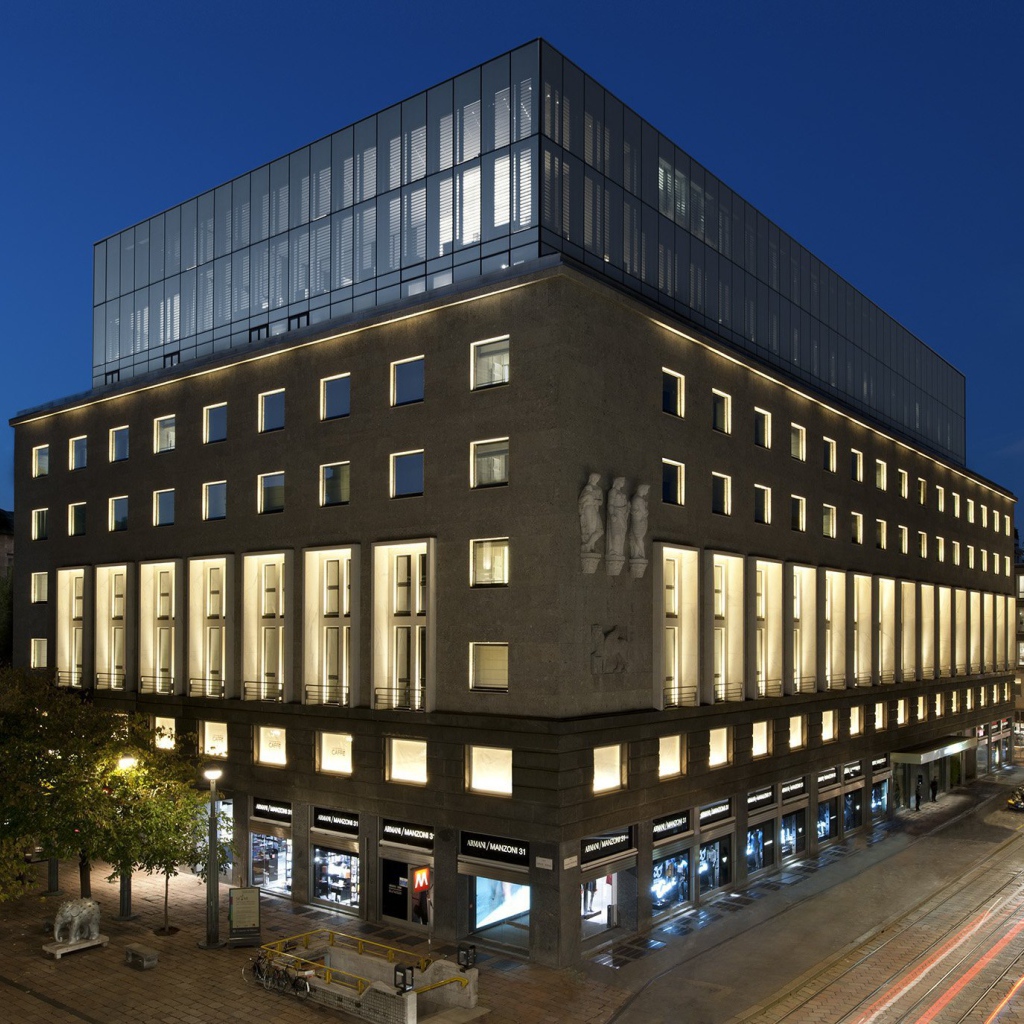 Отель в Милане, Италия