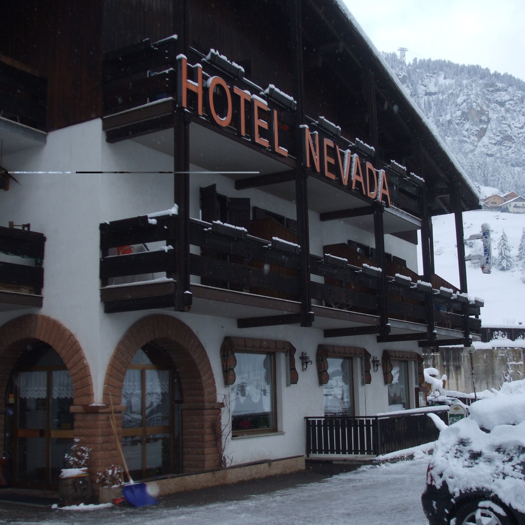 Отель Невада на горнолыжном курорте Валь-Ди-Фасса, Италия