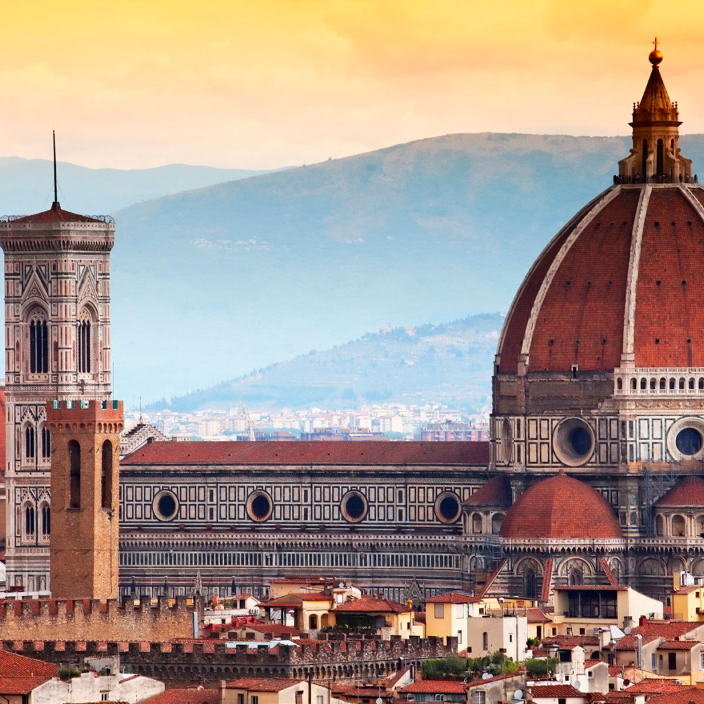 Старинный собор во Флоренции, Италия