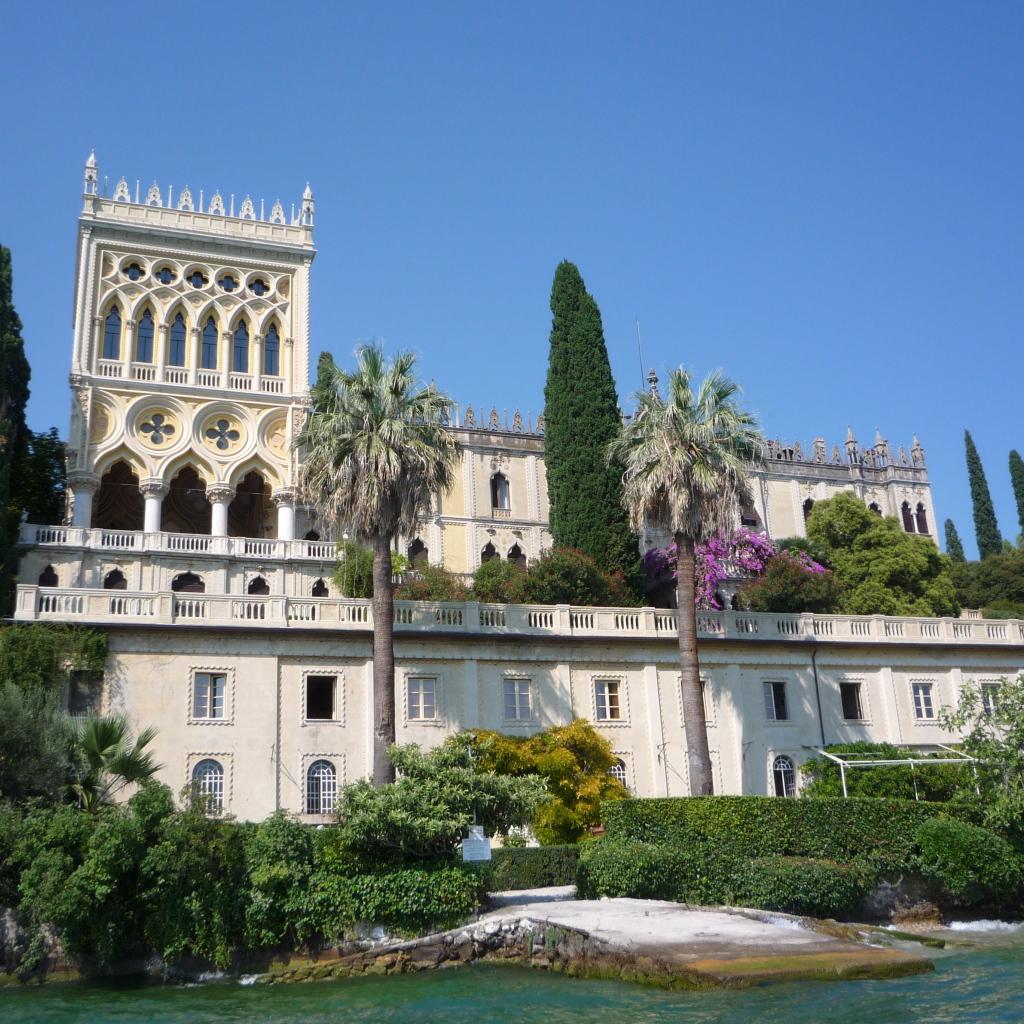 Дворец на курорте в Монтекатини Терме, Италия