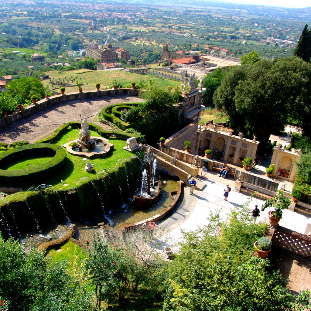 Панорама города в Тиволи, Италия