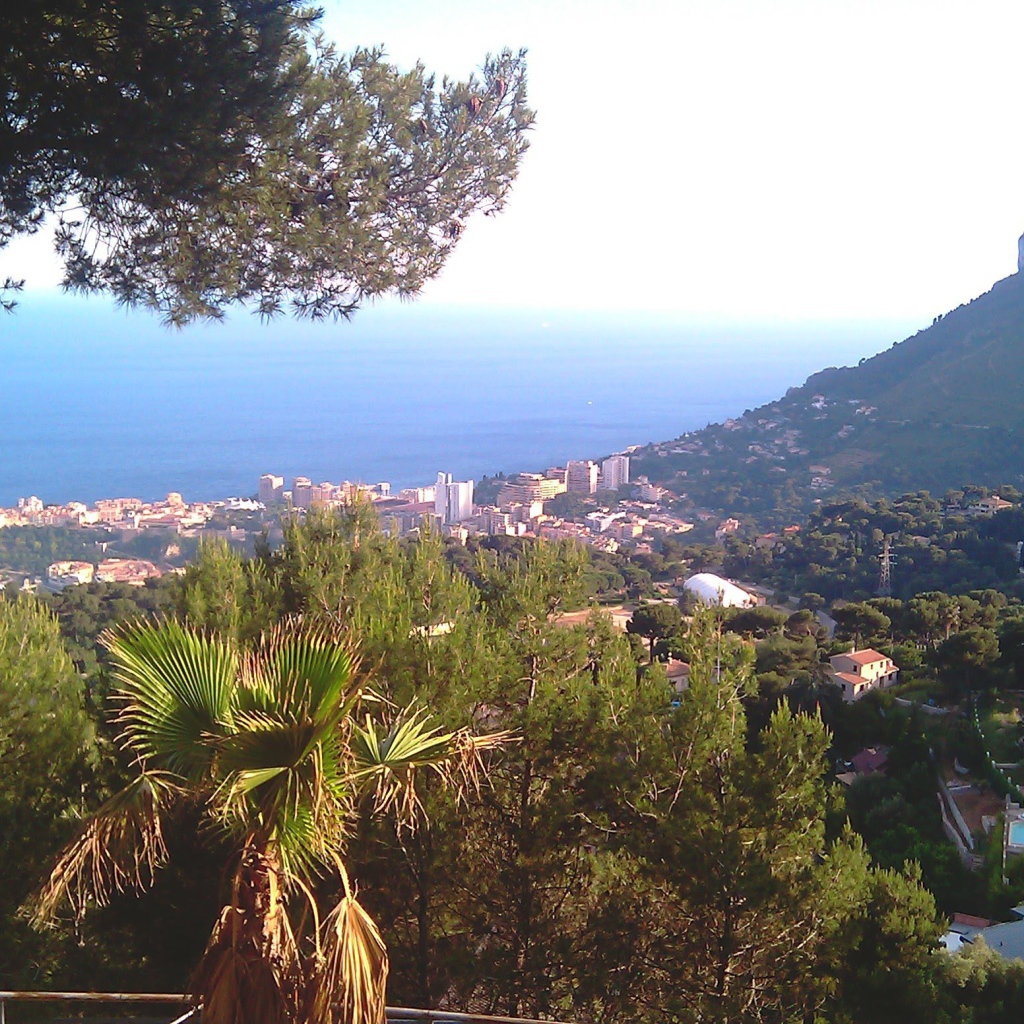 Панорама на курорте Алассио, Италия