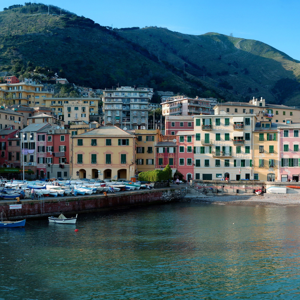 Набережная в Генуе, Италия