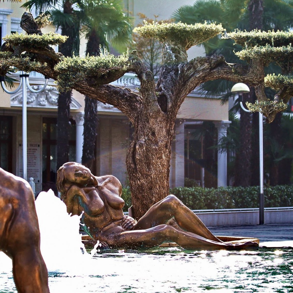 Скульптуры на курорте Абано Терме, Италия