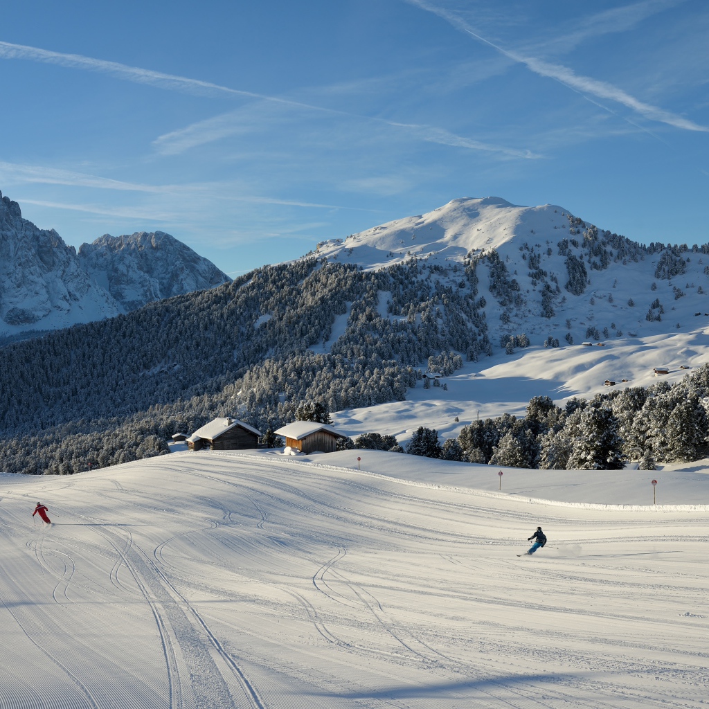 Лыжная трасса на горнолыжном курорте Валь Гардена, Италия