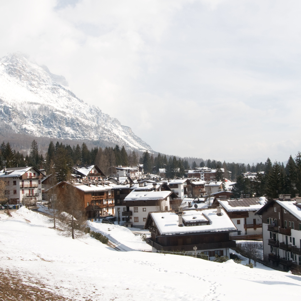 Горнолыжный курорт Кортина д'Ампеццо, Италия