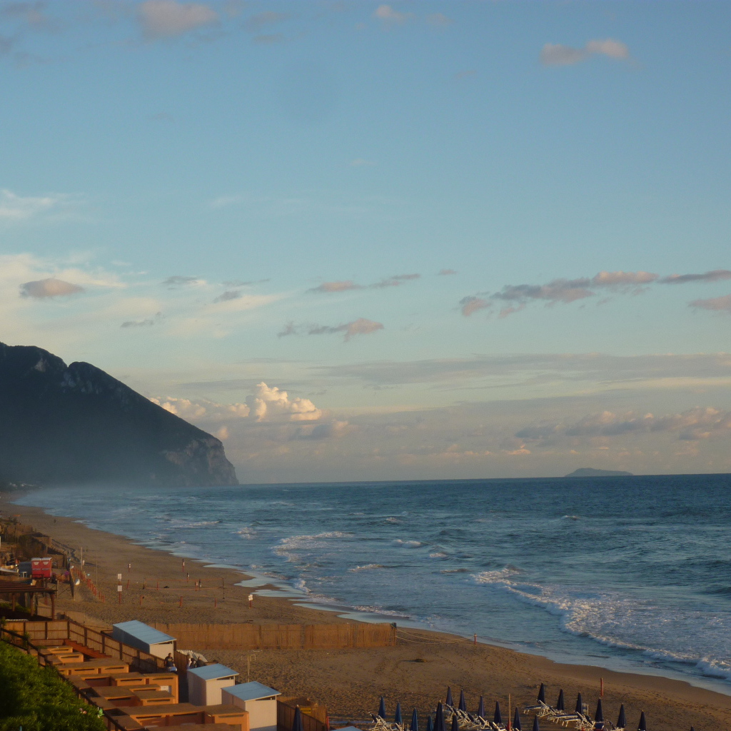 Весенний отдых на курорте Сабаудия, Италия